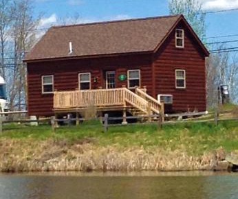 Bungalow - Water Front 