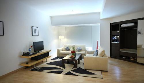 Avenue Suite
