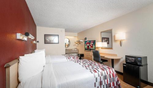 Deluxe Room with Two Double Beds Smoke Free