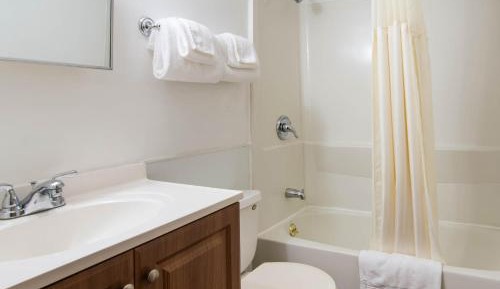 Double Room with Two Double Beds - Non-Smoking