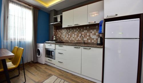 Two-Bedroom Suite with Balcony (Ground Floor)