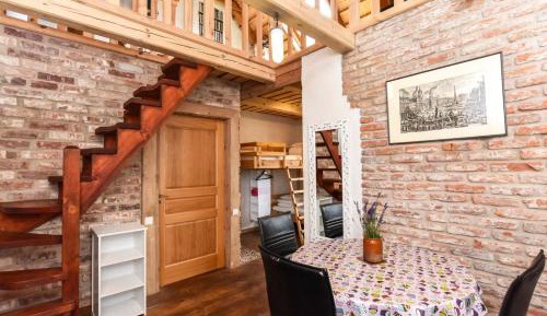 Family Apartment (5 Adults)