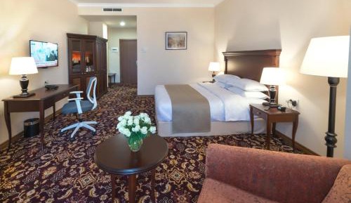 Standard Suite