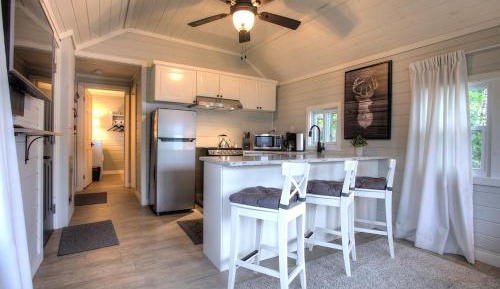 One-Bedroom Bungalow
