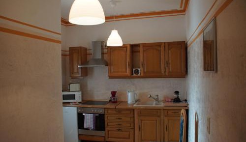 One-Bedroom Apartment - Arabell