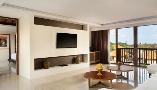Royal Suite Villa with Private Pool and Daily Beers