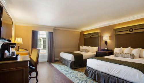 Deluxe Room with Two Queen Beds