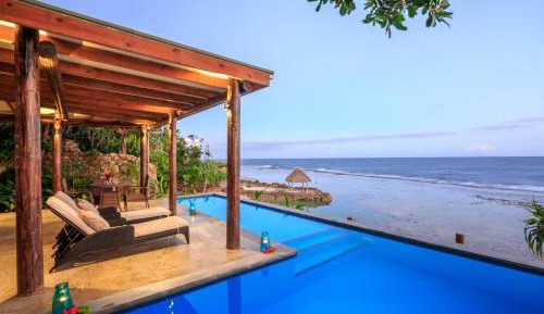 Oceanfront Villa (Sea View Pool)