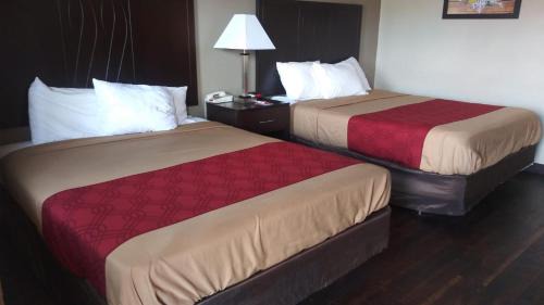 Queen Room with Two Queen Beds - Non-Smoking