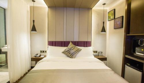 Standard King Room - No Window