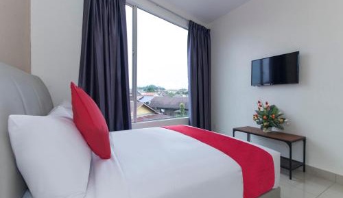 Deluxe Queen Room