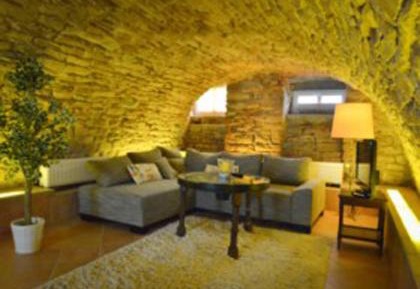 Deluxe Double Room (2 Adults + 1 Child)