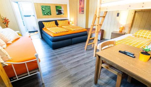 Quadruple Room with Private Bathroom