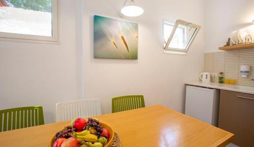 Large Family Two-Bedrooms with Garden Access