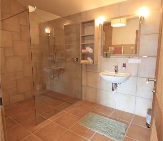Large Junior Suite