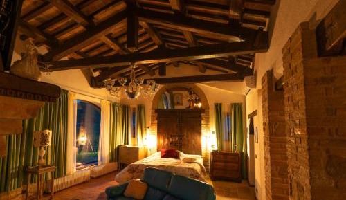 King Room with Spa Bath