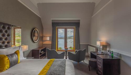 Premier Deluxe with SeaView