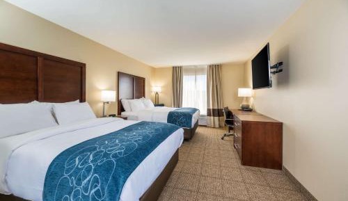 Queen Room with Two Queen Beds - Non-Smoking