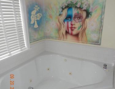 King Room with Roll-In Shower - Disability Access