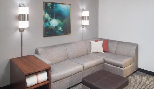 Queen Room with Two Queen Beds and Sofa Bed - High Floor