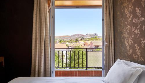 Twin Room with Mountain View