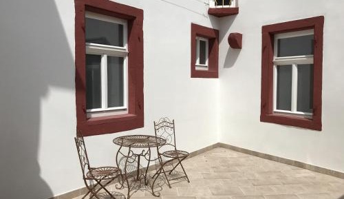  Suite with inner yard Terrace