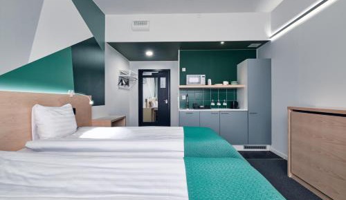 Large Triple Room with Kitchenette 