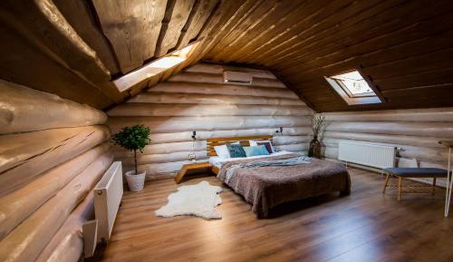 Standard Double Suite