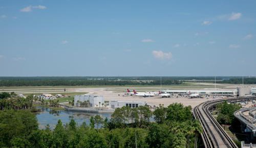 King Room with Runway View