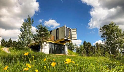 Studio with Mountain View
