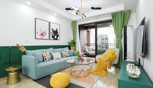 Apartment with Balcony
