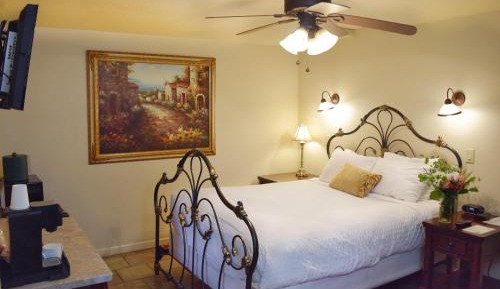 Queen Room