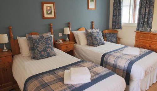 Family Room with Garden View