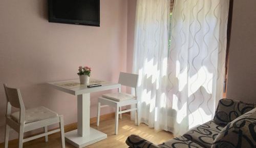 Studio (2 Adults)