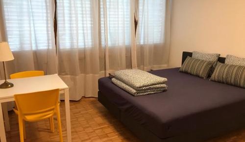 Basic Triple Room with Shared Bathroom