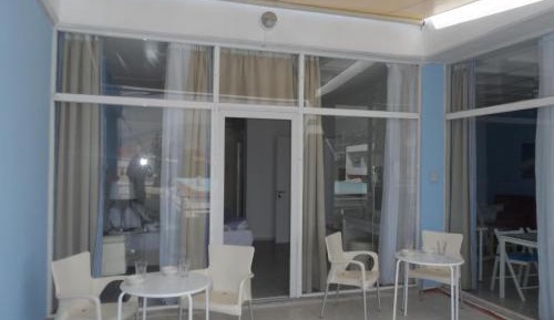 Studio with Mountain View