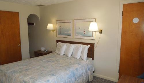 Queen Room