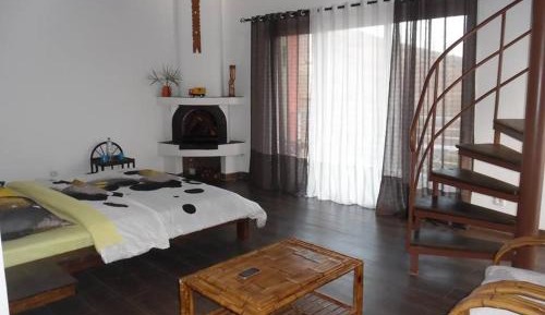 Deluxe King Room