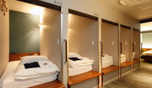 Standard Capsule Room - Male Only