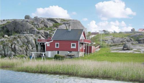 Five-Bedroom Holiday Home