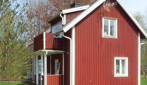 Two-Bedroom Holiday Home