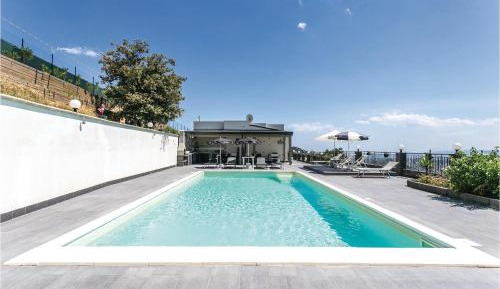 Four-Bedroom Holiday Home