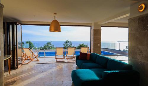 Villa with Sea View