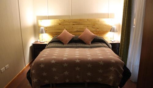 Twin Room with Private Bathroom