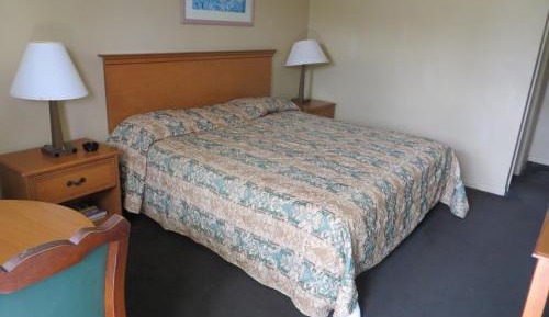 King Room - Non-Smoking