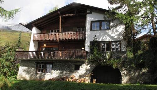 Double Room with Shared Bathroom - Ground Floor