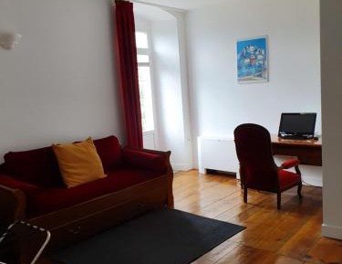 Suite with Mountain View