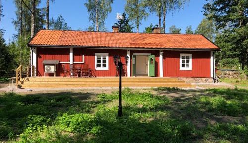 Villa with Garden View