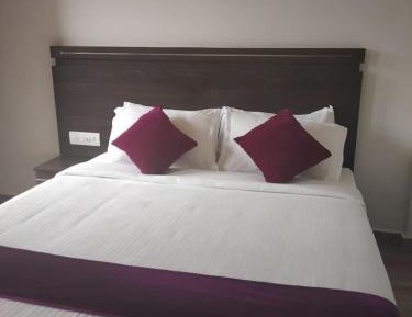 Queen Room with Balcony