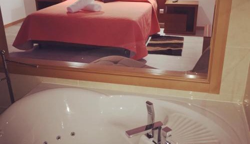 King Room with Spa Bath